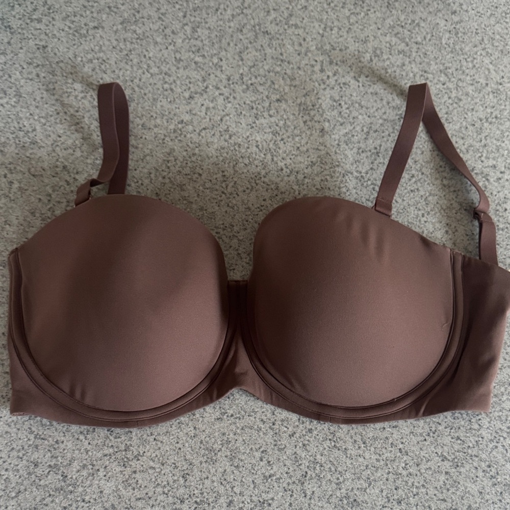 SKIMS Mocha Strapless Bra